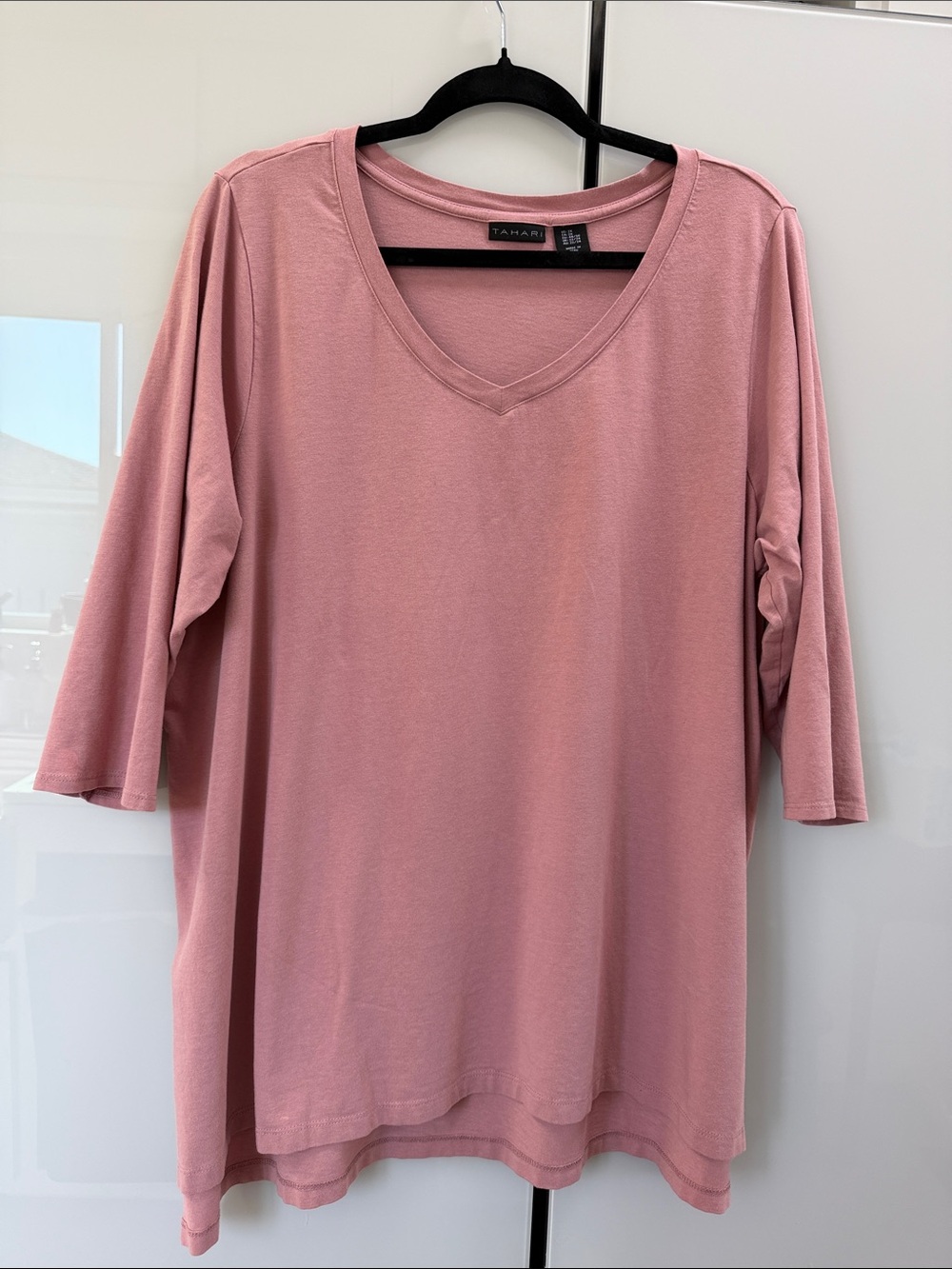 Tahari Rose V-Neck 3/4 Sleeve Knit Top